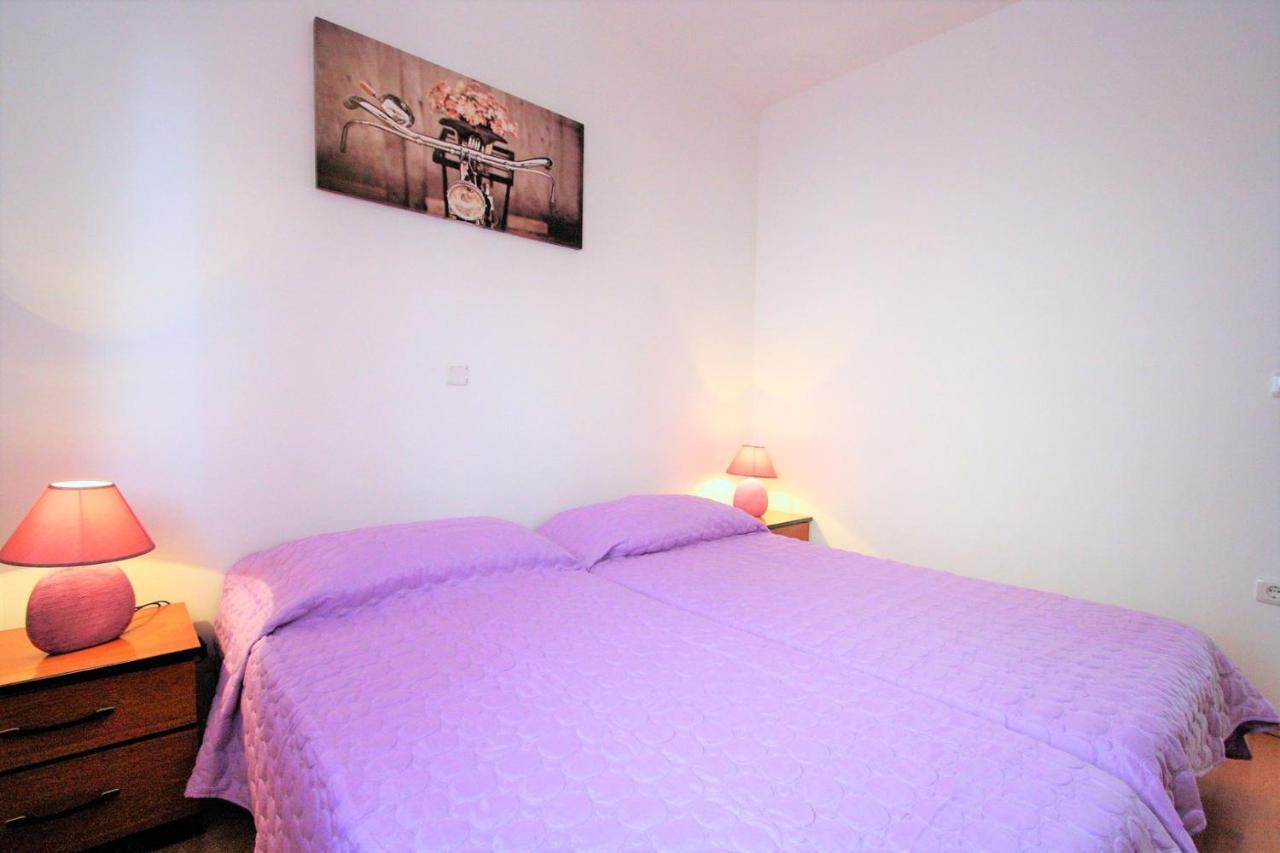 Apartment Mendikovic Пореч Екстер'єр фото